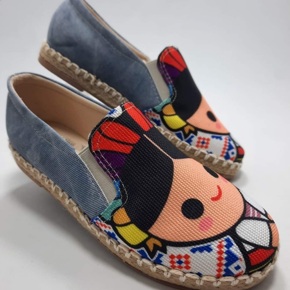 Mexican Maria doll shoe NWOT